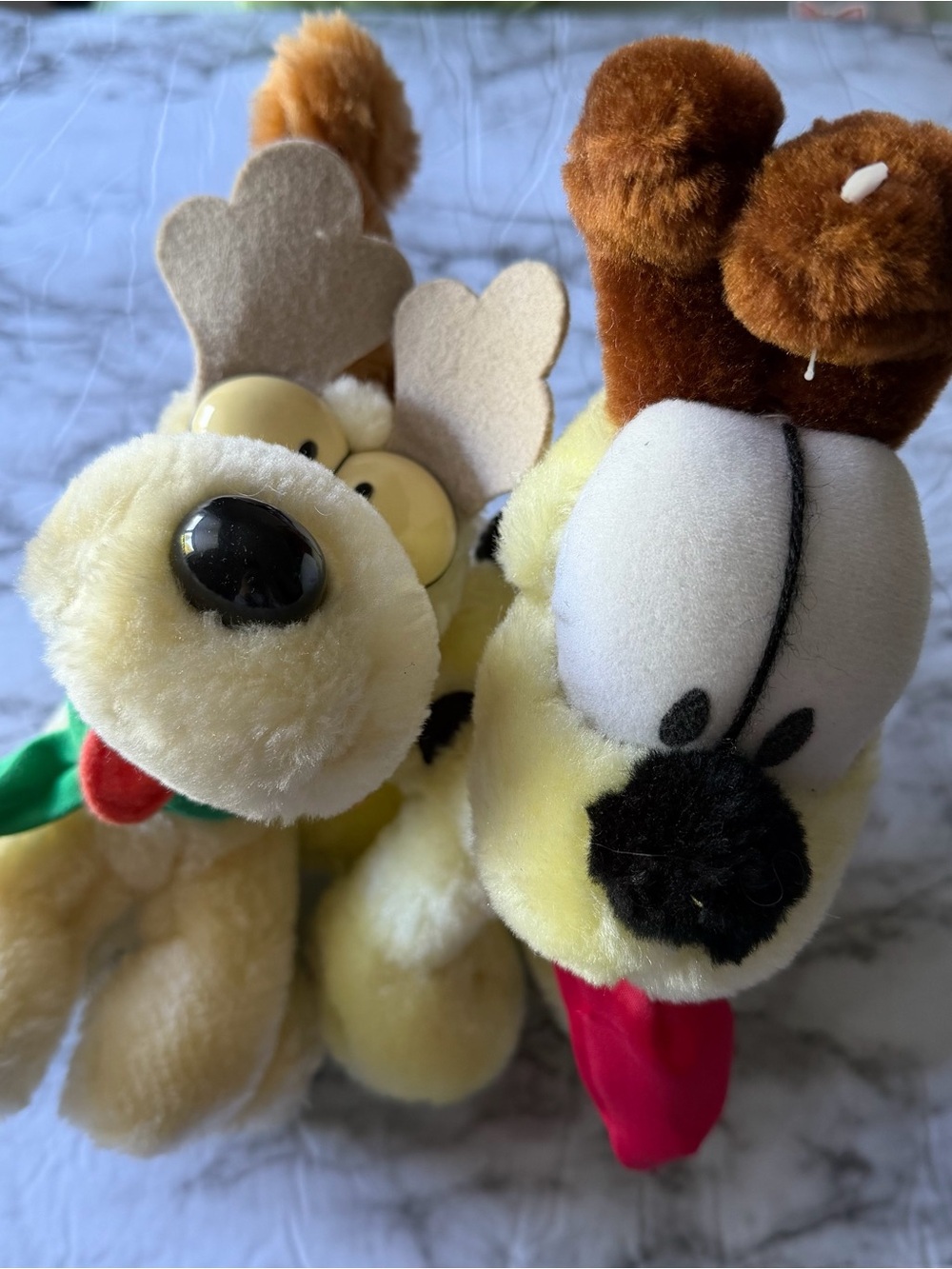 Set of 2 Vintage collection Odie from Garfield